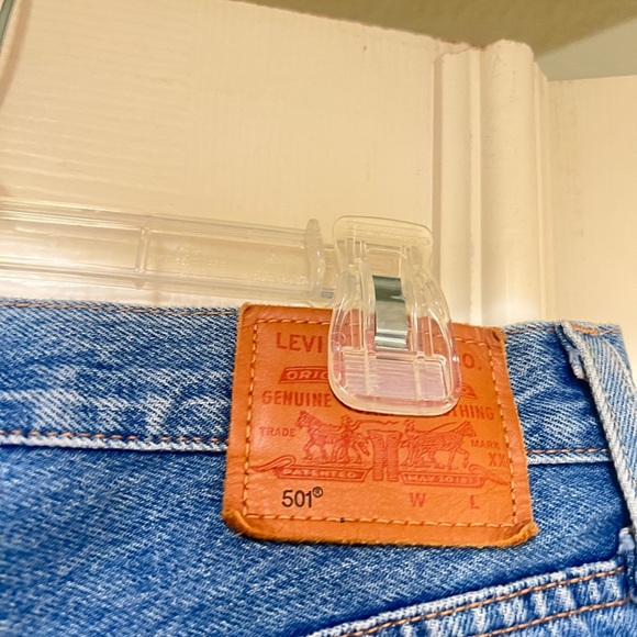 LEVI'S 501‎ High Rise Shorts Womens Size 26 Cutoff Denim Blue Distressed Cotton - Picture 6 of 10